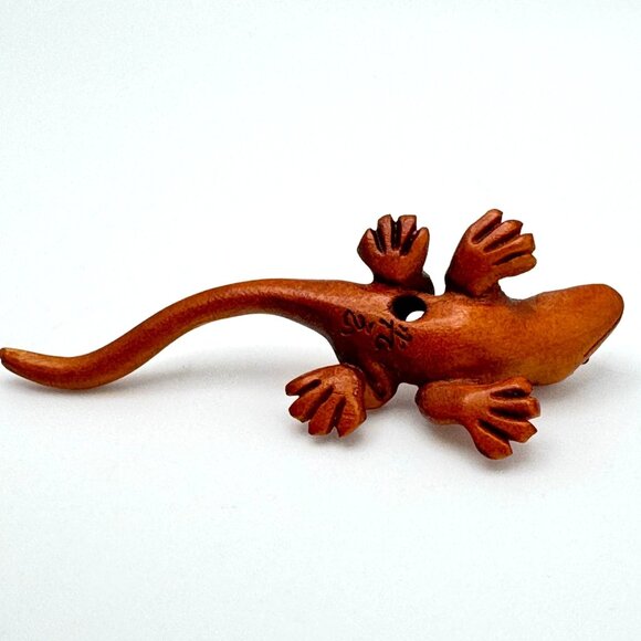 Ojime Bead Netsuke Lizard Gecko Hand-Carved Boxwood  Signed Figurine - Picture 9 of 10